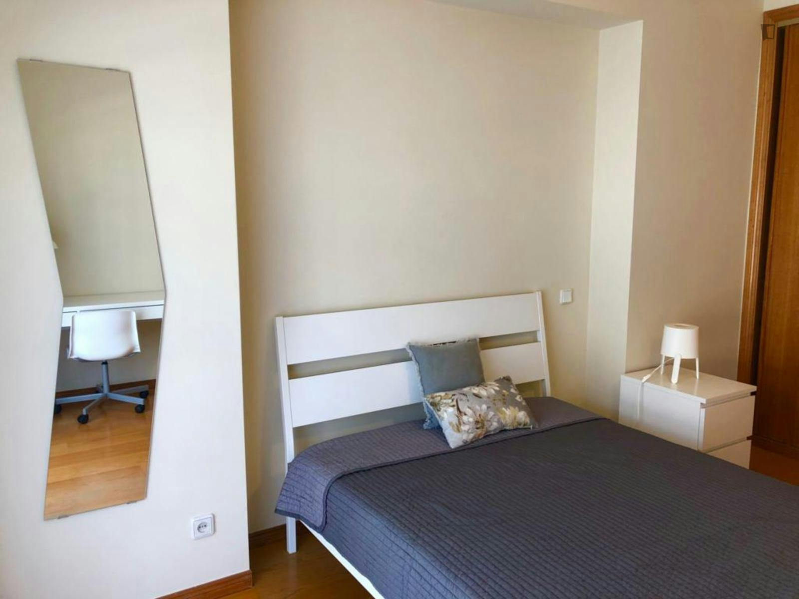 Comfy single bedroom with balcony close to Politécnico de Leiria