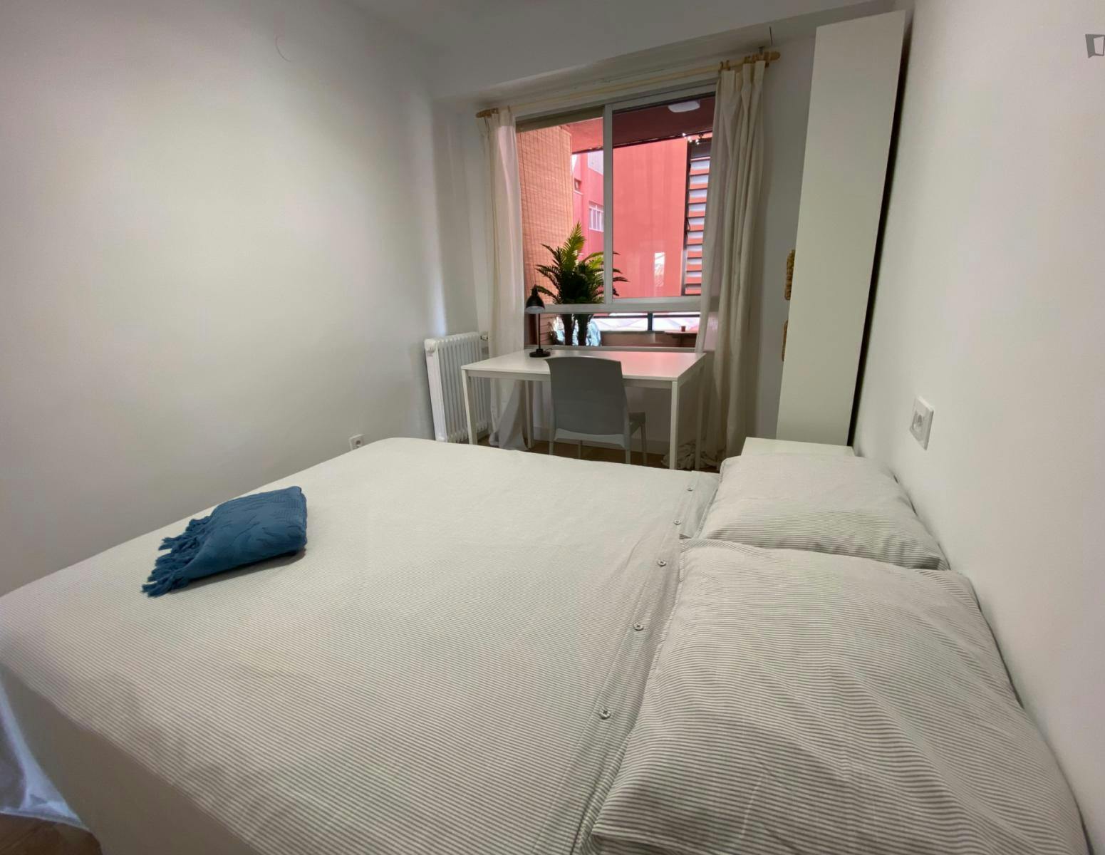 GREAT COMFORTABLE Bedroom in UPMOST CENTRAL and RENOVATED Apartment
