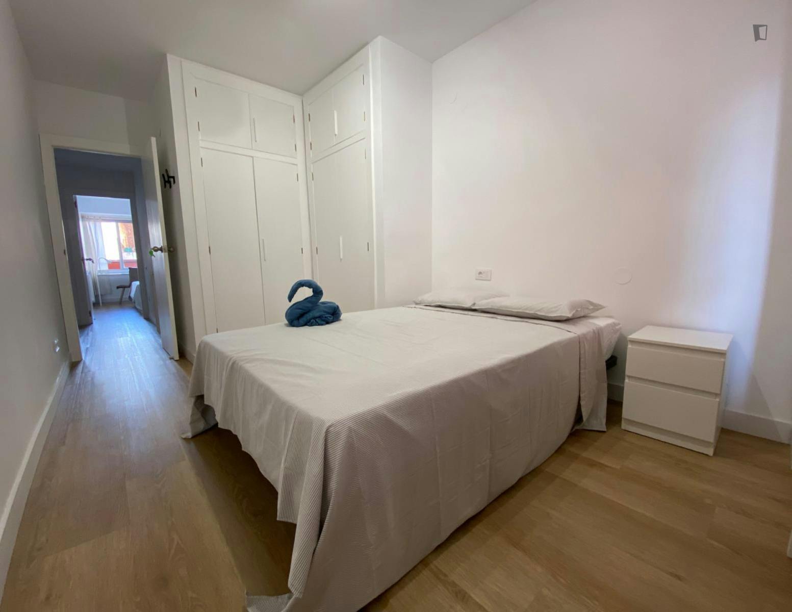 GREAT COMFORTABLE Bedroom in BEST LOCATION fully RENOVATED Apartment