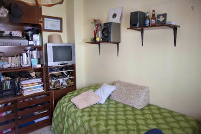 Homely single bedroom in Montequinto  - Gallery -  2