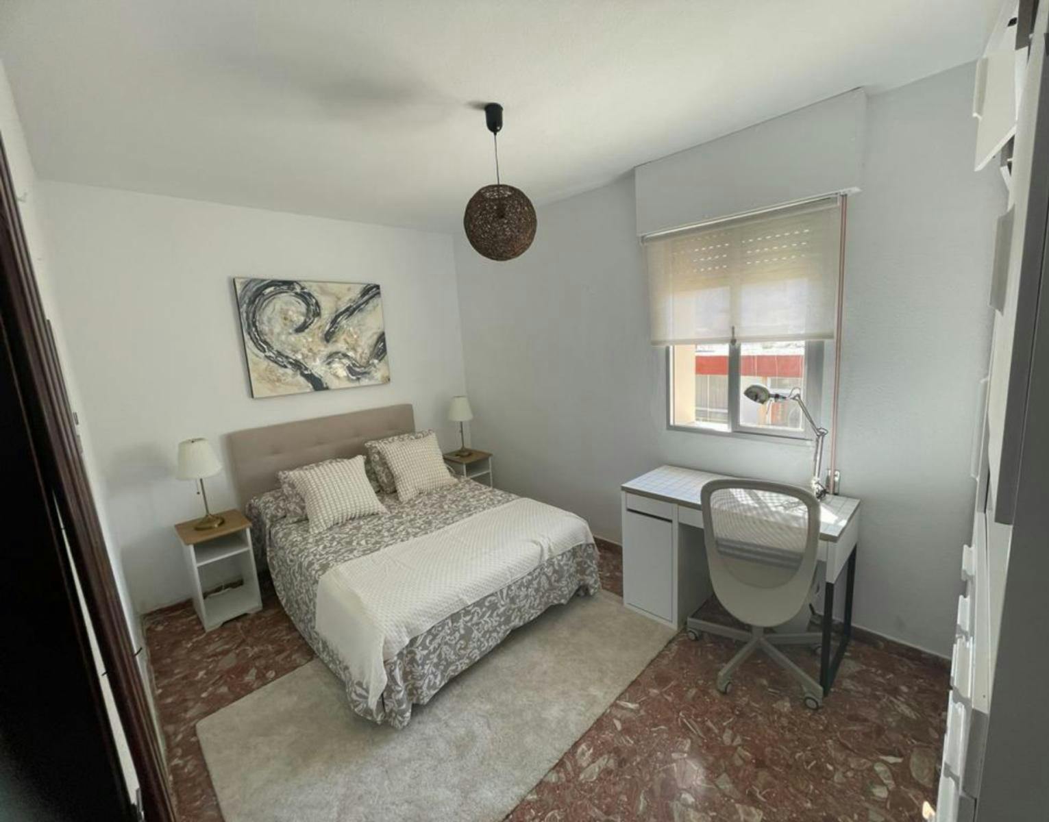 Lovely double bedroom in Málaga close to Guadalmedina river