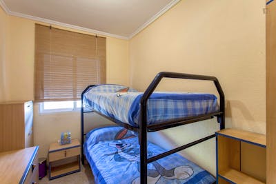 Lovely bunk bedroom close to Valencia Business School  - Gallery -  3