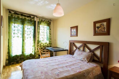 Very neat double bedroom in the southside of Salamanca  - Gallery -  1