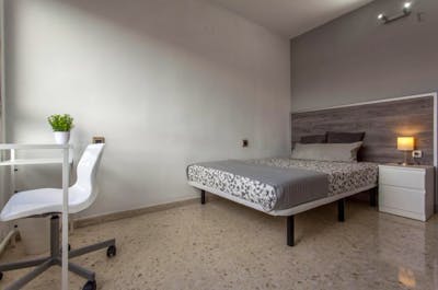 Enjoyable double bedroom near the Amistat-Casa de Salud metro  - Gallery -  2