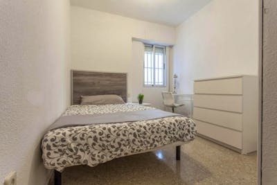 Relaxing single bedroom in residential Sant Antoni  - Gallery -  1