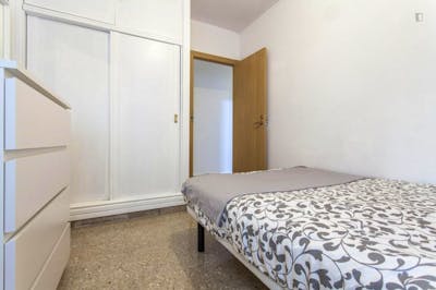 Relaxing single bedroom in residential Sant Antoni  - Gallery -  3