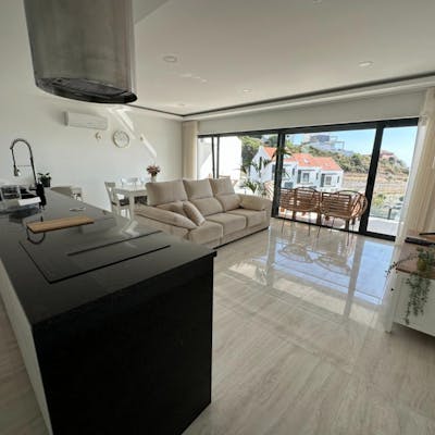 Charming 3-bedroom house close to the beach