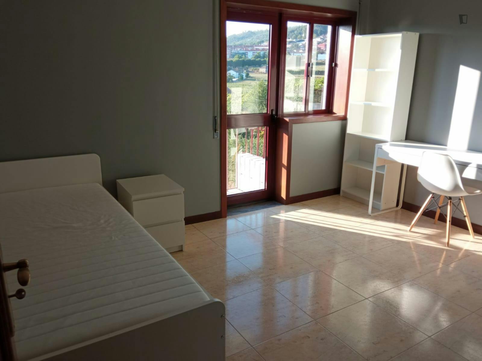 Bright Single Bedroom close to ESTG - Escola Superior de Tecnologia e Gestão | Politécnico do Porto