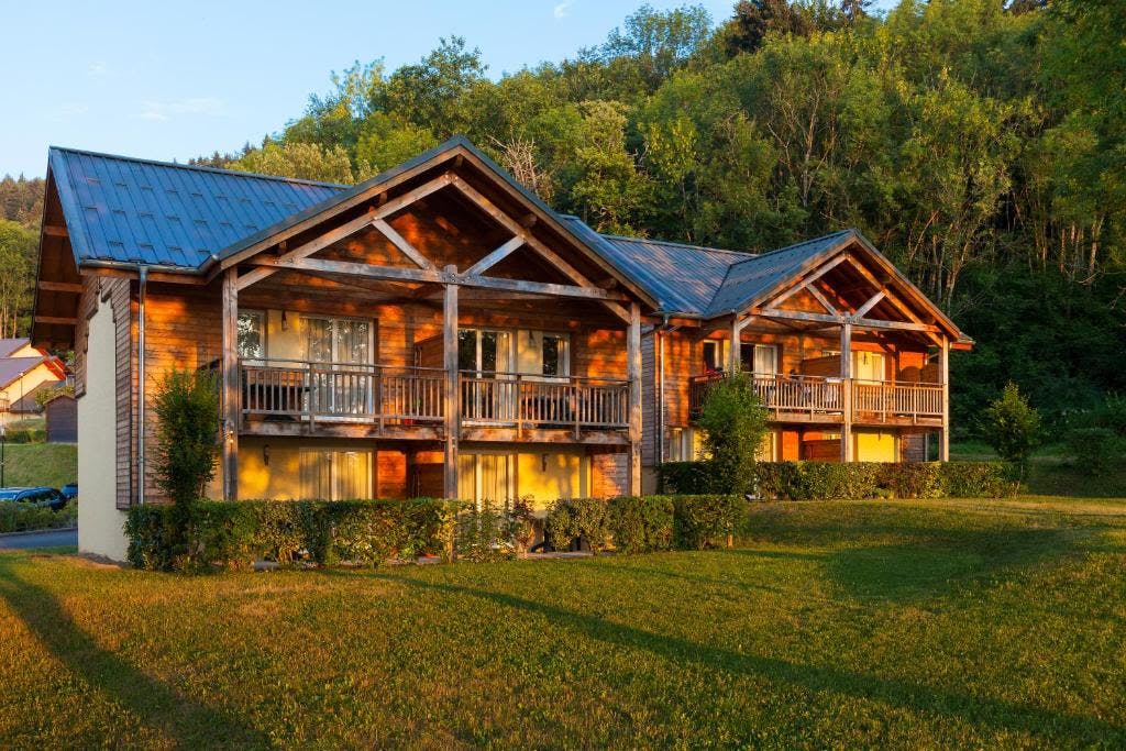 Magnificent chalet for 6 people at Lake Geneva!