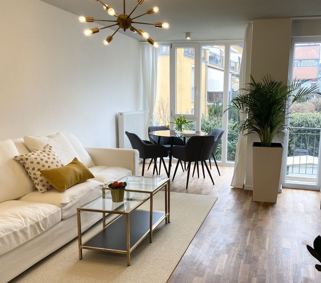 Stylishly furnished business apartment in Munich-North/Centre of Haimhausen