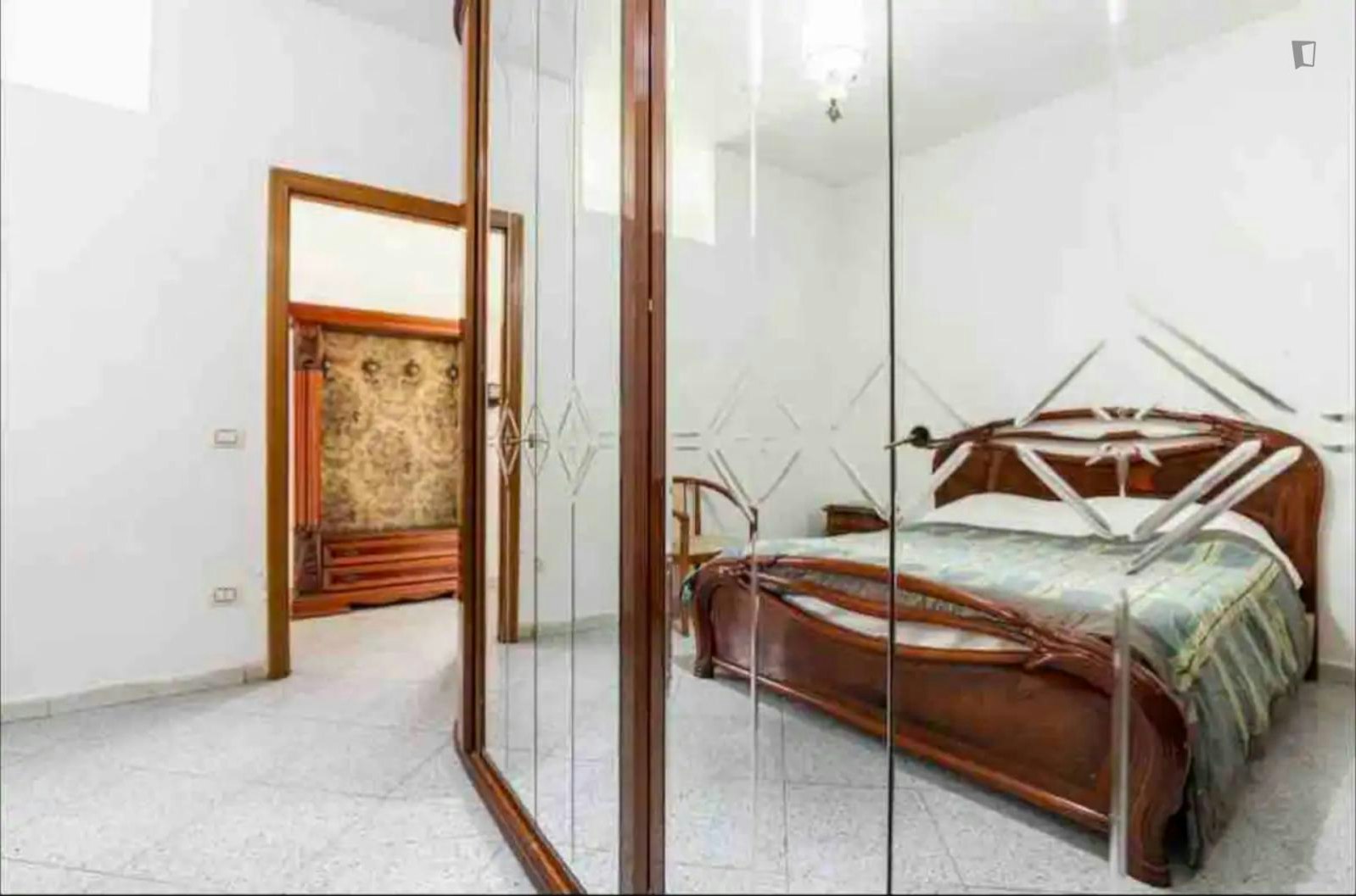 Cosy Double Bedroom close to Aeroporto Internazionale di Napoli
