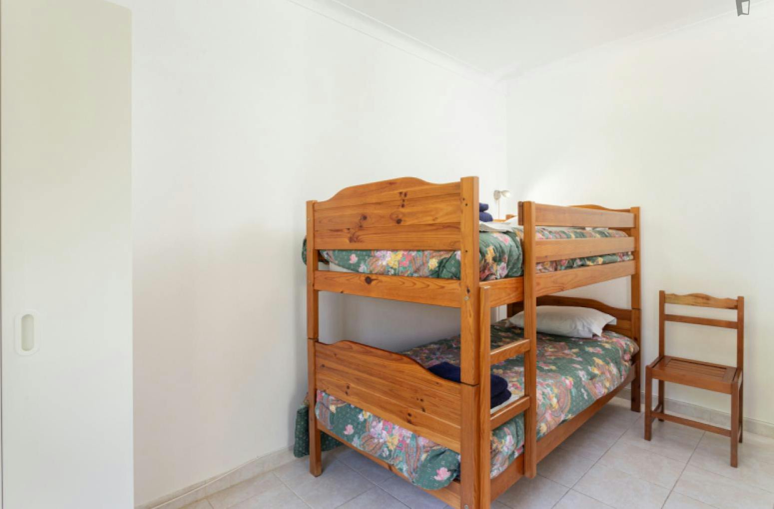 Fresh and sunny 2-bedroom flat near Praia da Falésia 
