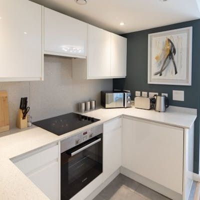 ALISON COURT SERVICED APARTMENTS IN BRISTOL