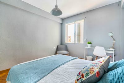 Enjoyable double bedroom near the Aragón metro  - Gallery -  2