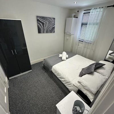 Modern 1 Bed City Centre Apartment 