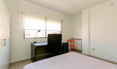 Double bedroom with a balcony, in Camino de Ronda  - Gallery -  2