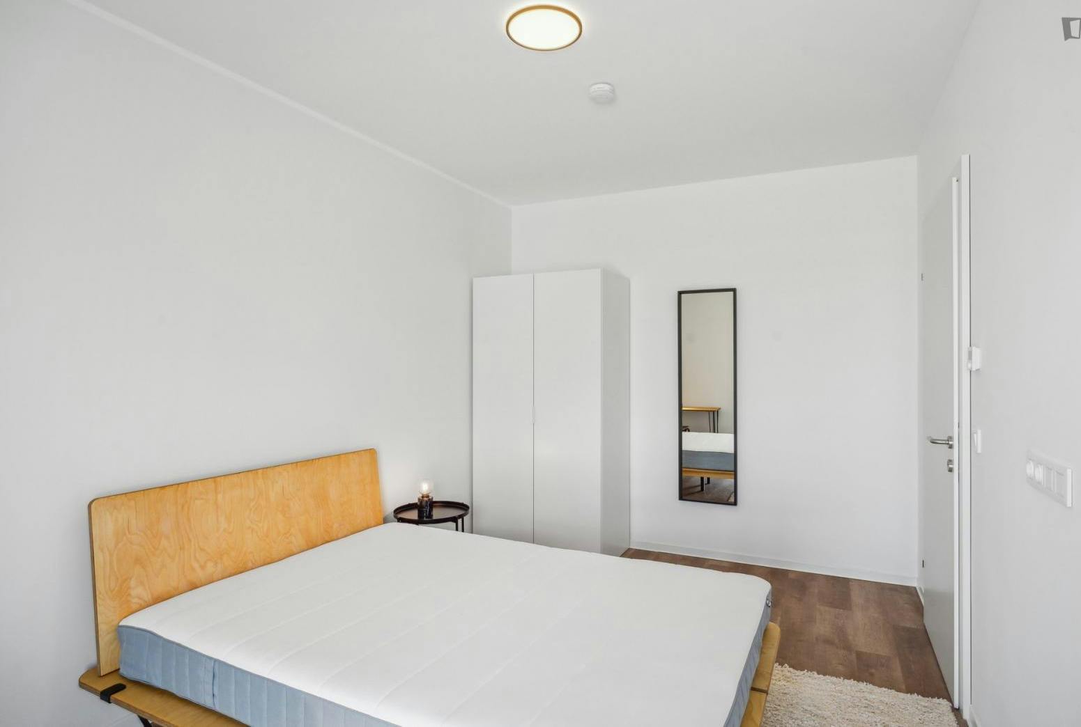 Interesting double bedroom in Algersdorf