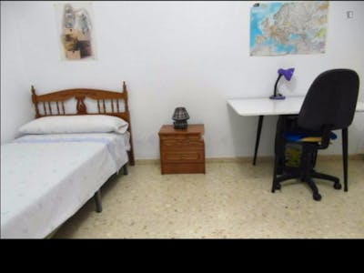 Single bedroom in La Cruz