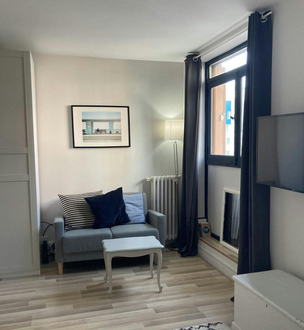 Bright and cosy flat - 3 mins from metro - Bail mobilité