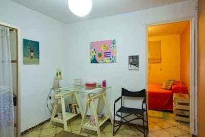 Warm double bedroom near Facultad de Bellas Artes  - Gallery -  3