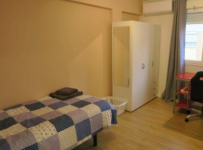 Wonderful single bedroom in Triana  - Gallery -  1