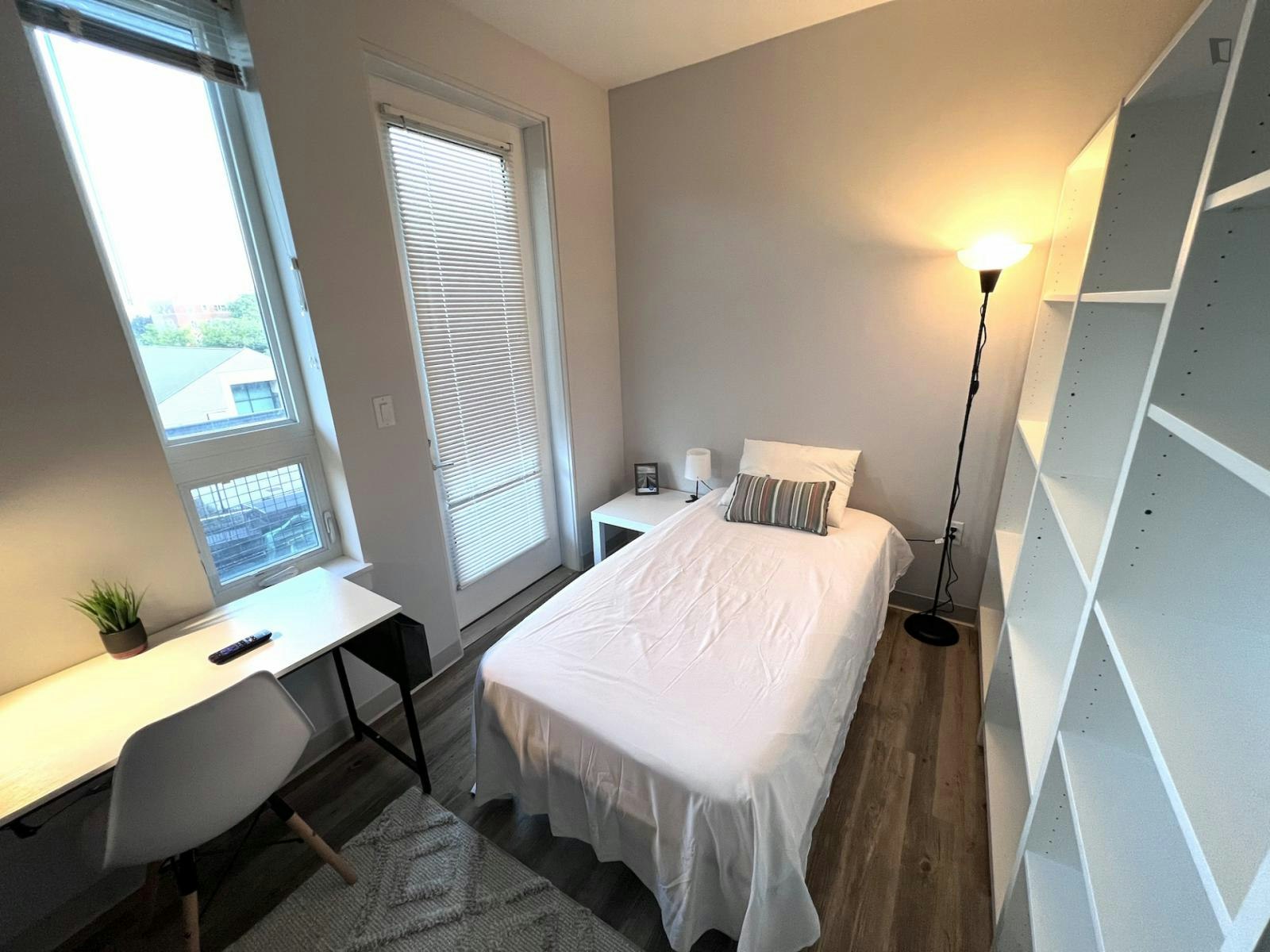 Smart single bedroom in the Library District