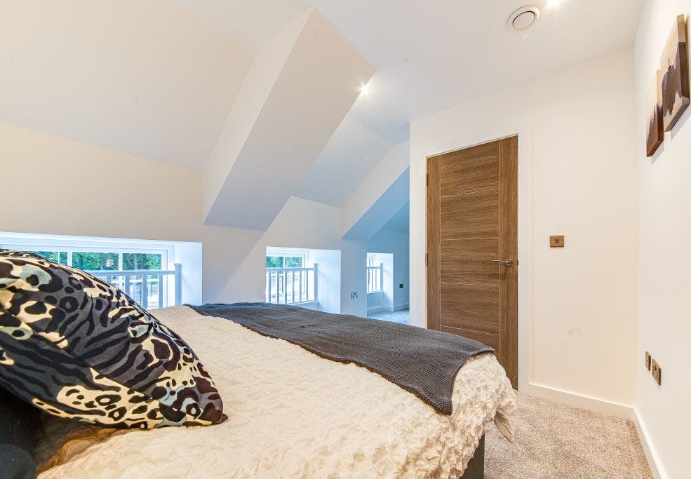 Stylish & Contemporary 2-Bedroom House in Worksop