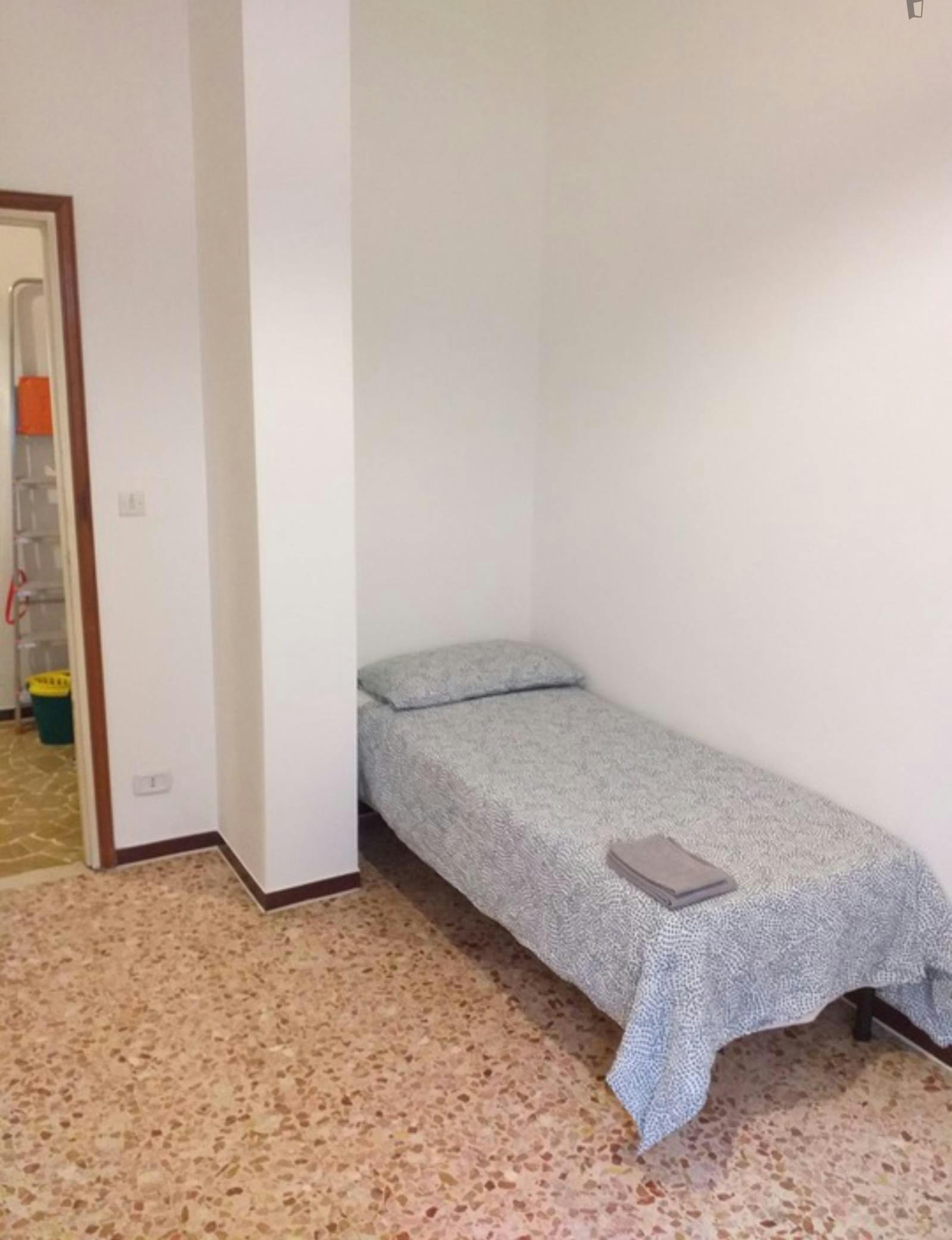 Nice Single Bedroom close to Cattedrale di Parma