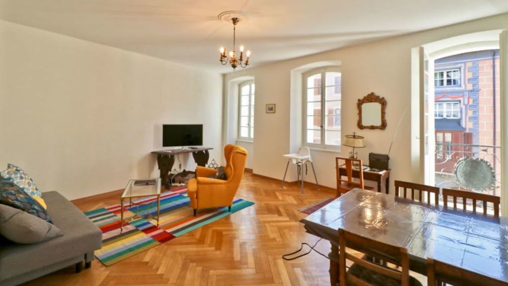 Charming apartment in Sion old town 