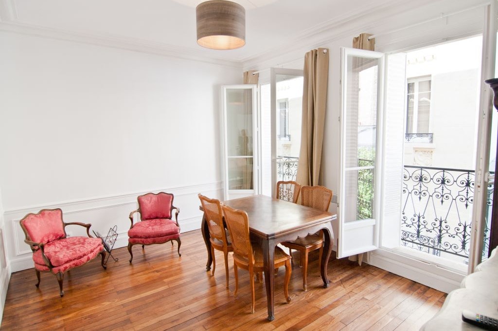 Charming apartment in Neuilly sur Seine