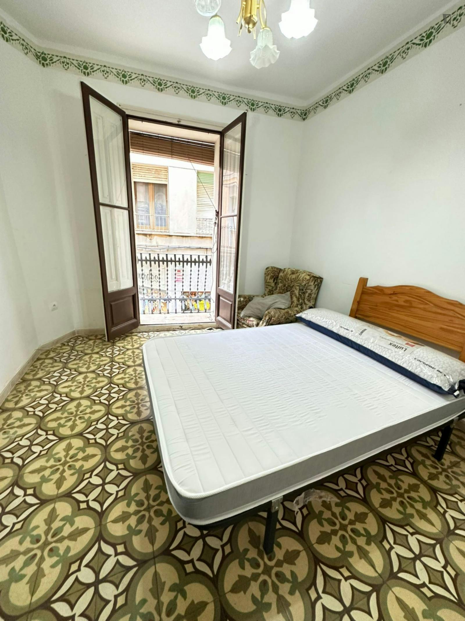 Cute double bedroom in Reus next to Casa Nava