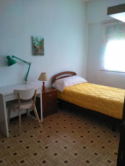 Charismatic single bedroom in Raval Roig