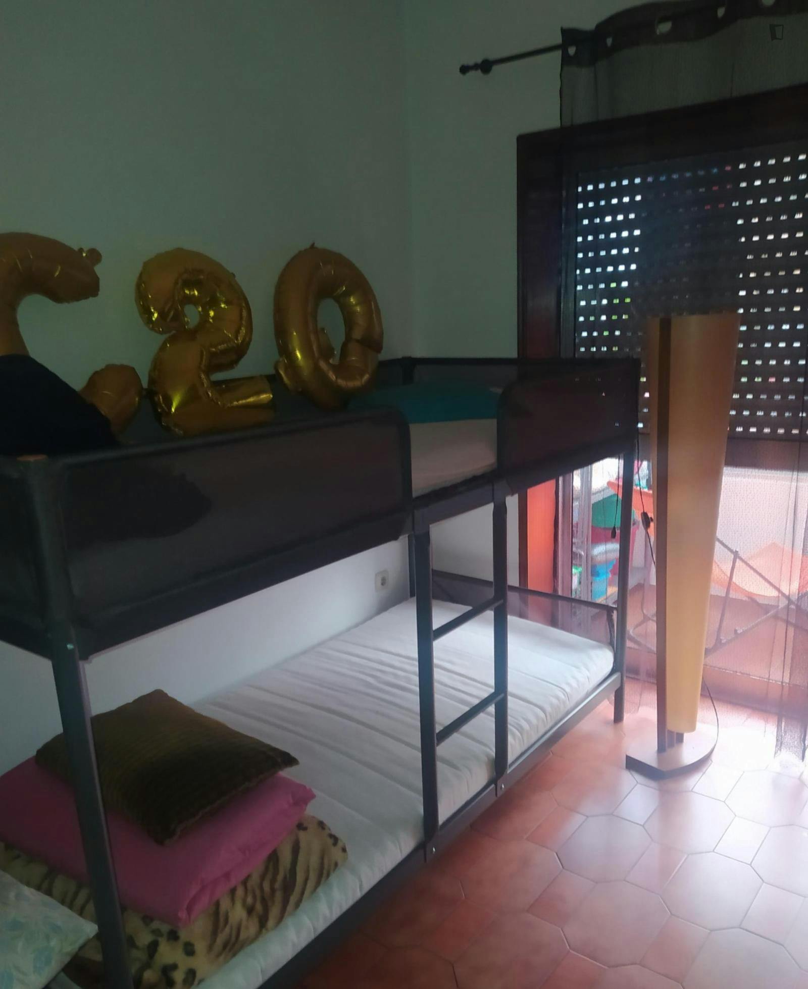 Amazing bunk bedroom in Caldelas