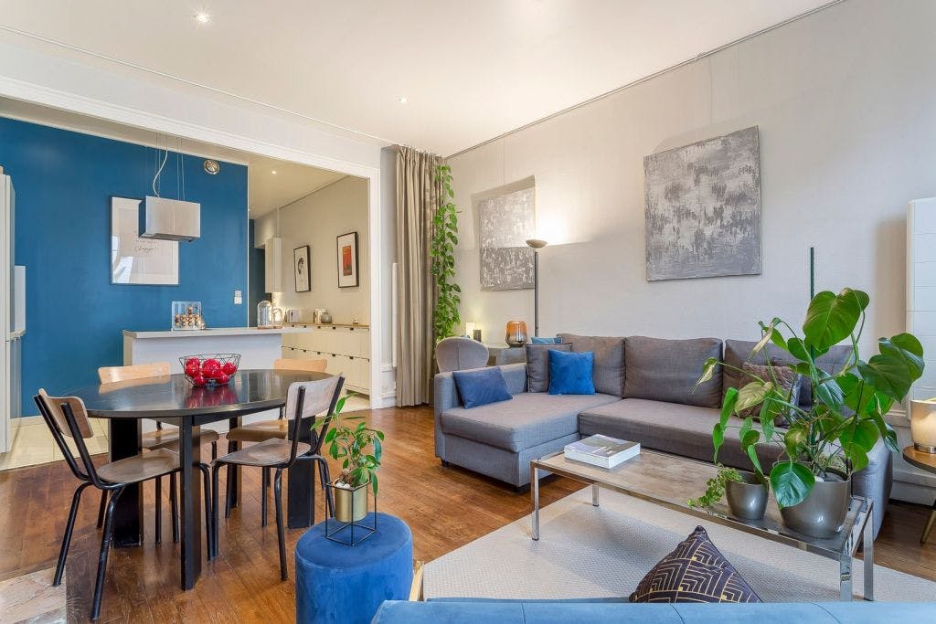 Renovated and bright, this third-floor apartment