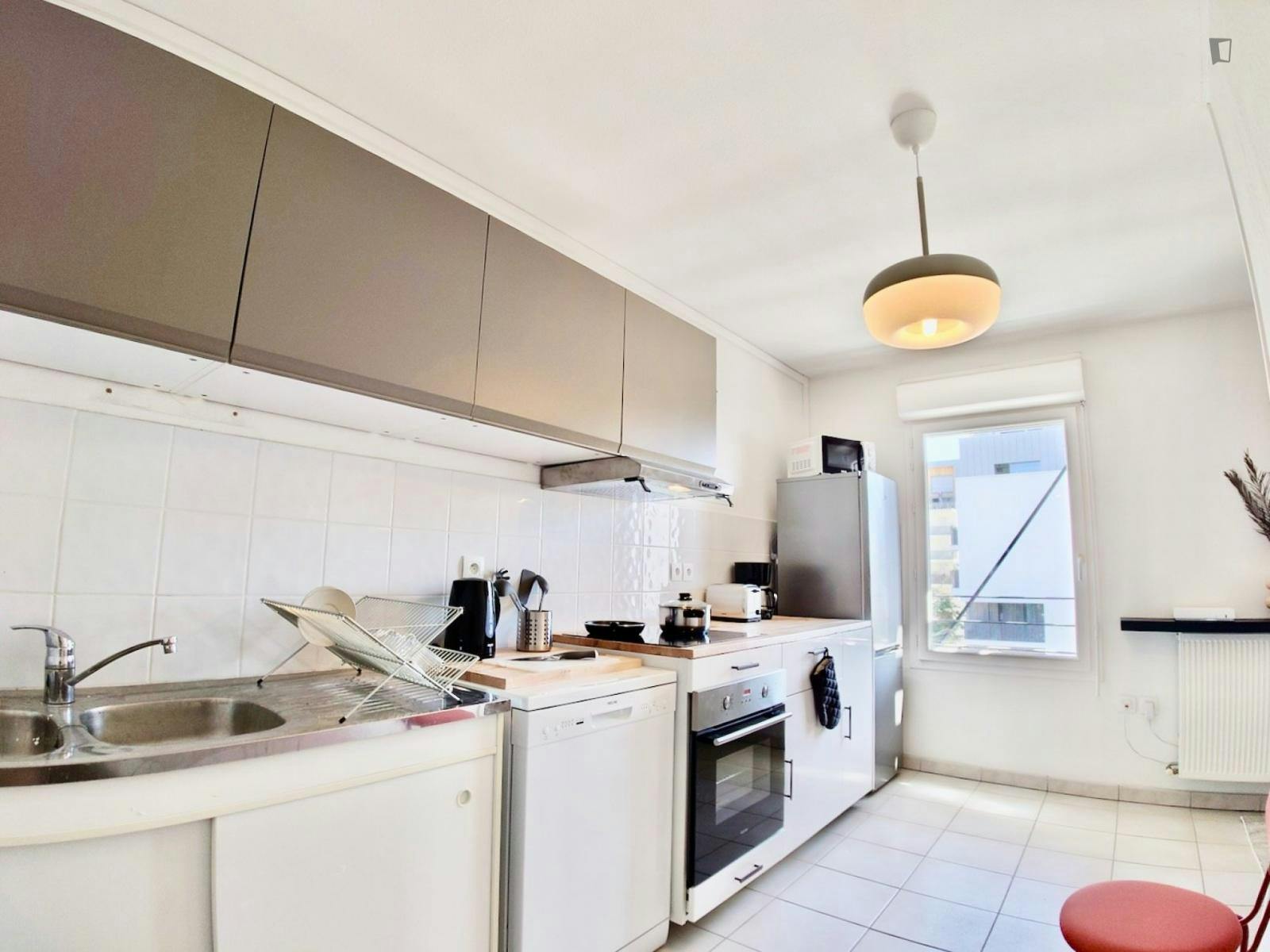 Move into this refined 15 m² room in coliving in Bordeaux - BO25