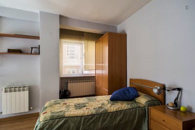 Single bedroom in a 4-bedroom apartment not far from Universidad de Salamanca  - Gallery -  3