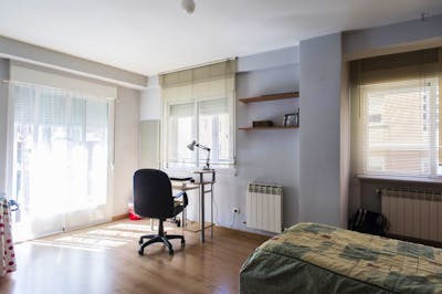 Single bedroom in a 4-bedroom apartment not far from Universidad de Salamanca  - Gallery -  2