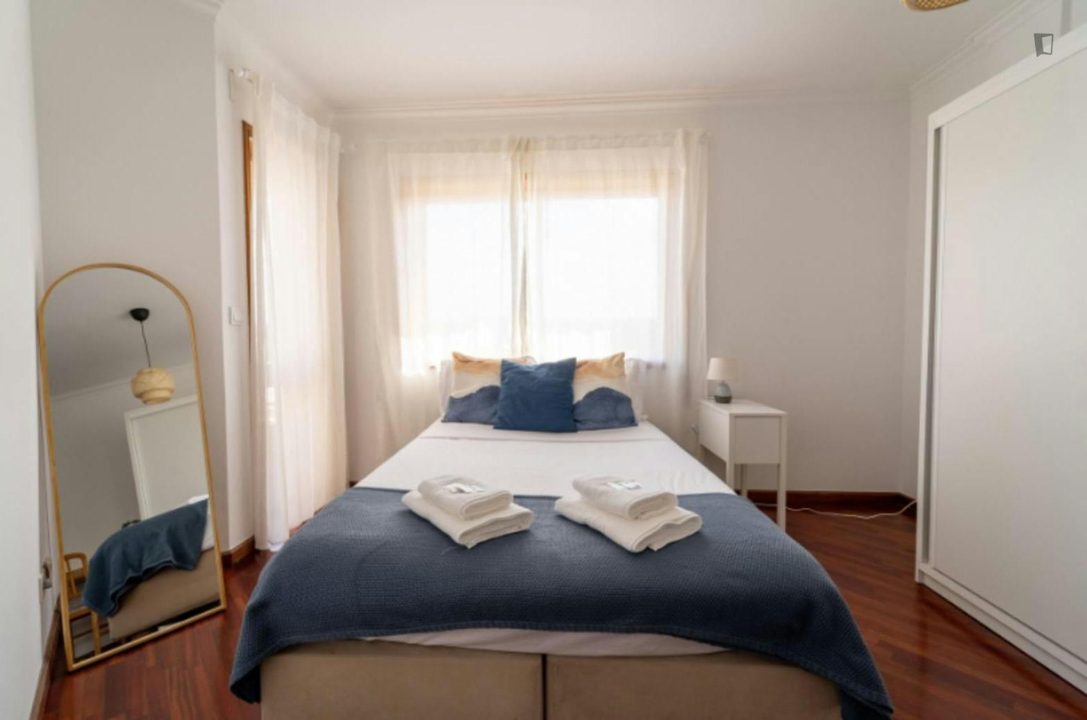 Snug 3-bedroom apartment with balcony a short drive from Viana do Castelo