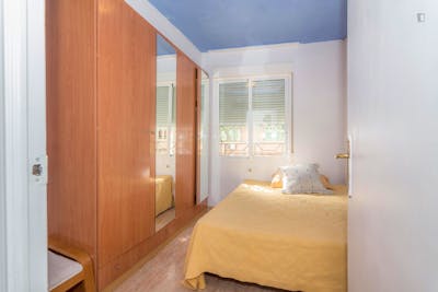Inviting double bedroom close to Plaza de Castalla  - Gallery -  2