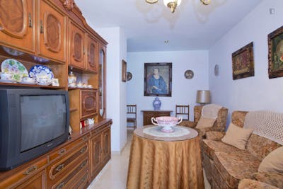 Typical 2-bedroom apartment inn residential San Juan de Aznalfarache  - Gallery -  3