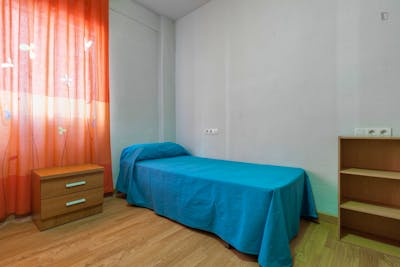 Pleasant single bedroom in a 6-bedroom flat near the Bucknell Universiti  - Gallery -  2