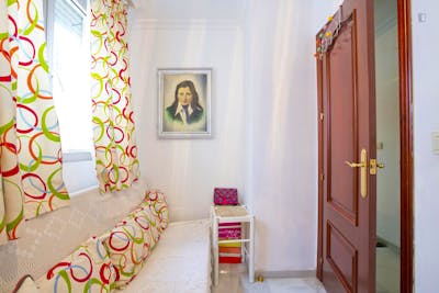 Friendly single bedroom not far from Sevilla Sta. Justa train station  - Gallery -  2