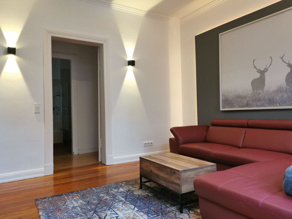 80m² apartment with 2 bedrooms, with a sunny terrace in a central location