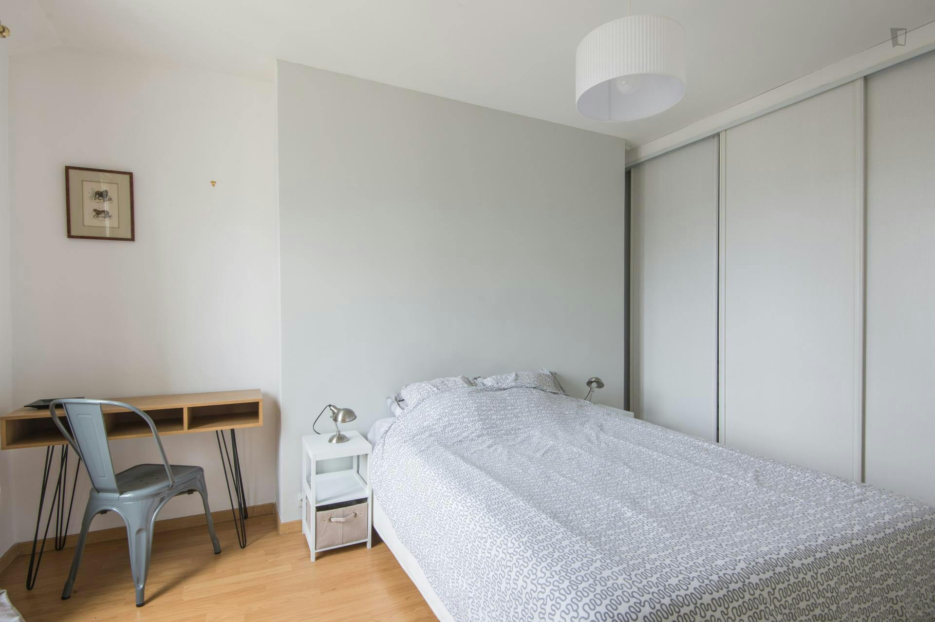Bright 1-bedroom apartment near Sevres - Babylone metro station