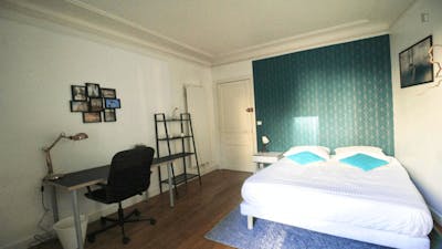 Very cool double bedroom in 16e - Trocadero-Auteuil-Passy  - Gallery -  2