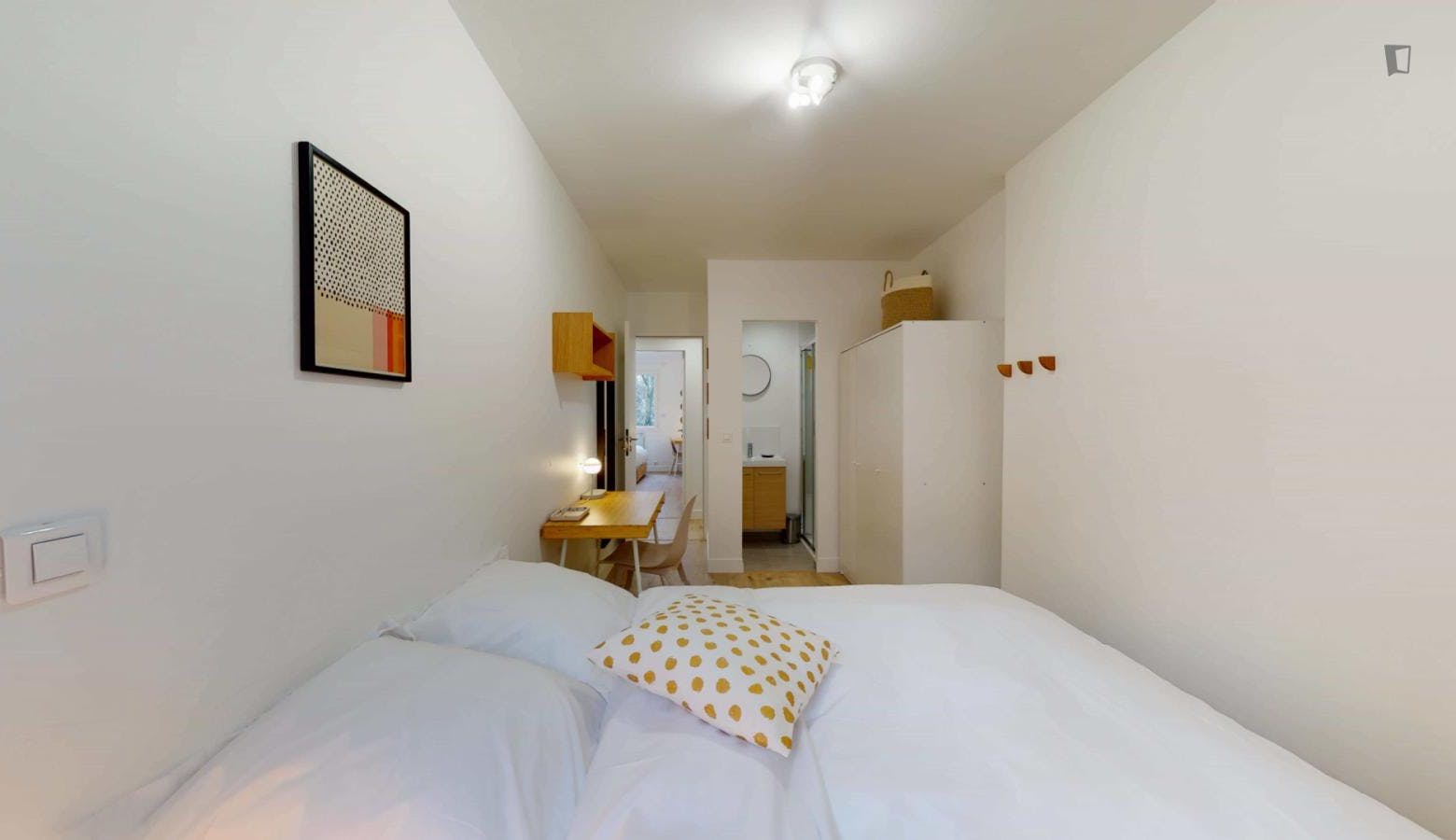 Cute double ensuite bedroom in Le Pré-Saint-Gervais