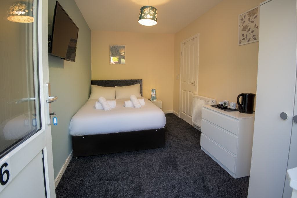 Irvine Riverside Guesthouse - Double Room