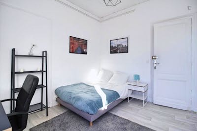 Lovely double bedroom in La Bastide  - Gallery -  3