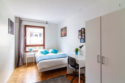 Graceful double bedroom in Les Martinets  - Gallery -  1