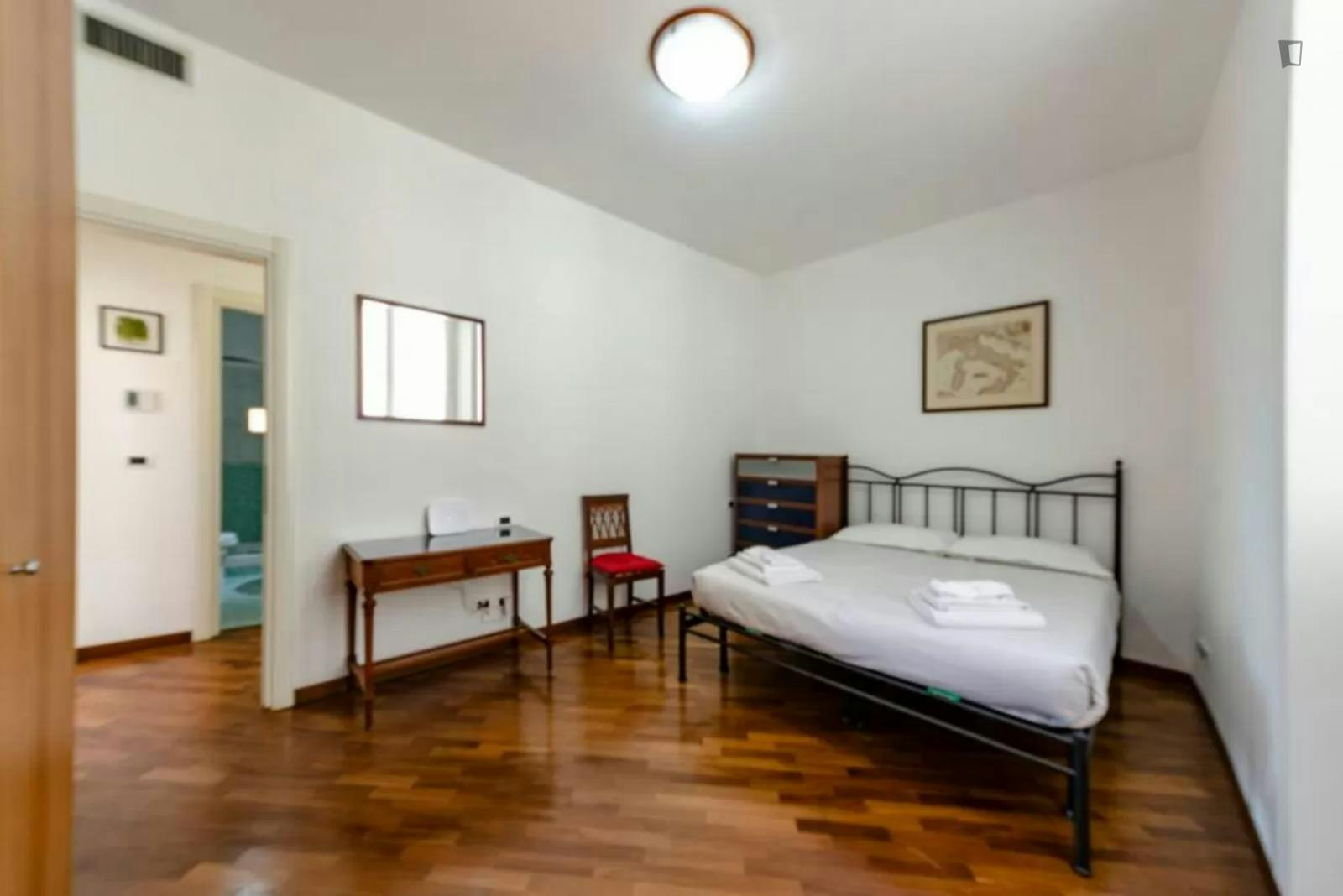 Welcoming 1-bedroom flat near the Università di Genova Economics Department